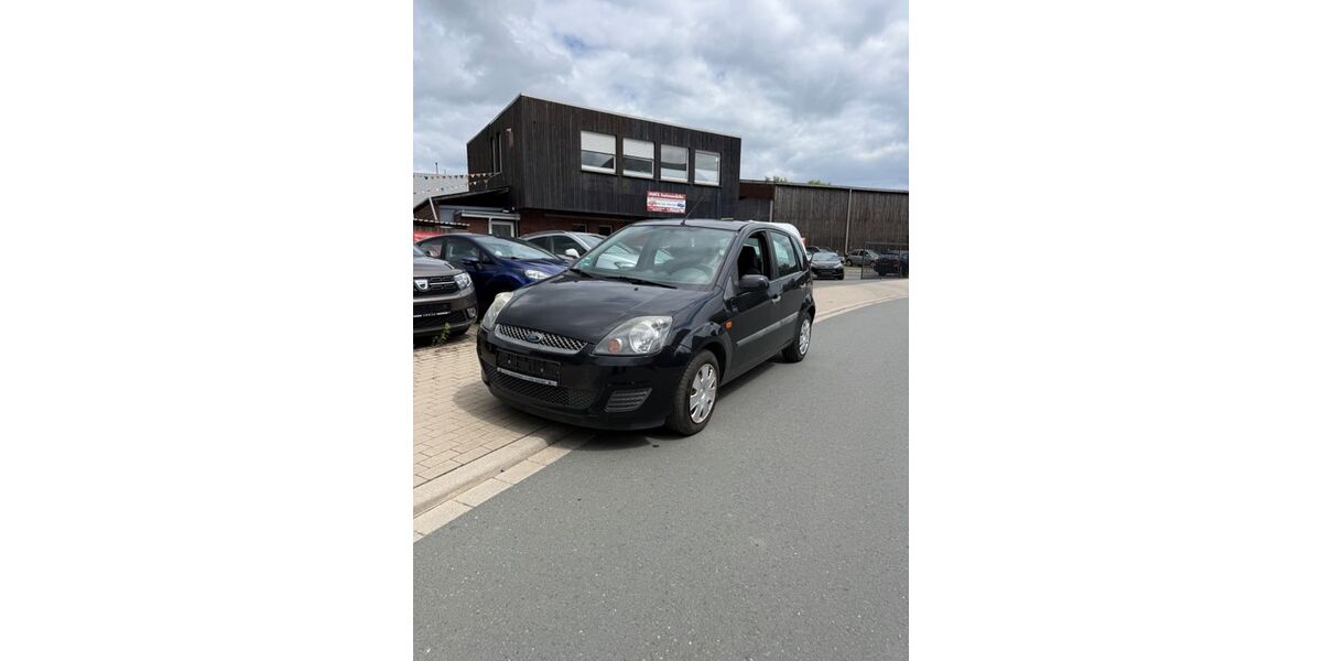 Ford Fiesta 93.130 km 2.390 &euro; GREVEN 48628
