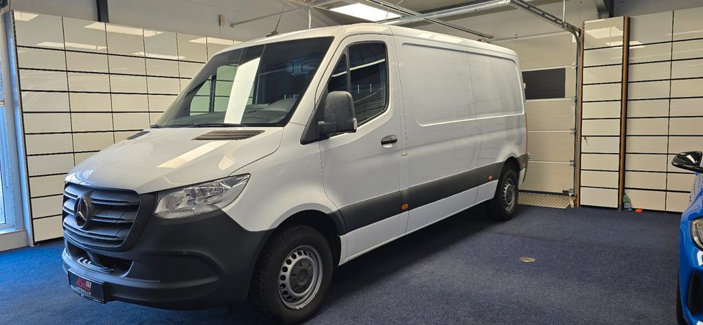 Mercedes-Benz Sprinter 165.592 km 17.999 &euro; Dülmen 48249