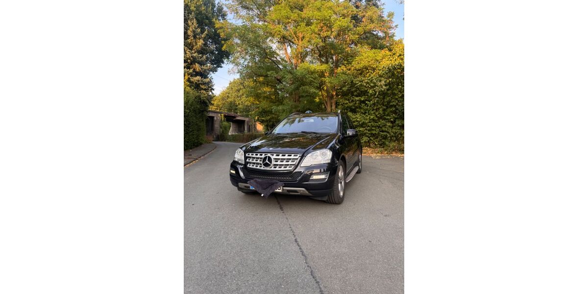 Mercedes-Benz ML 300 137.000 km 18.499 &euro; Münster 48153